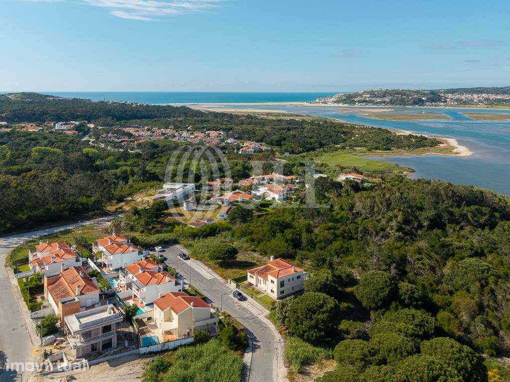 Terreno para construção de moradia T4, em Óbidos - Grande imagem: 5/13