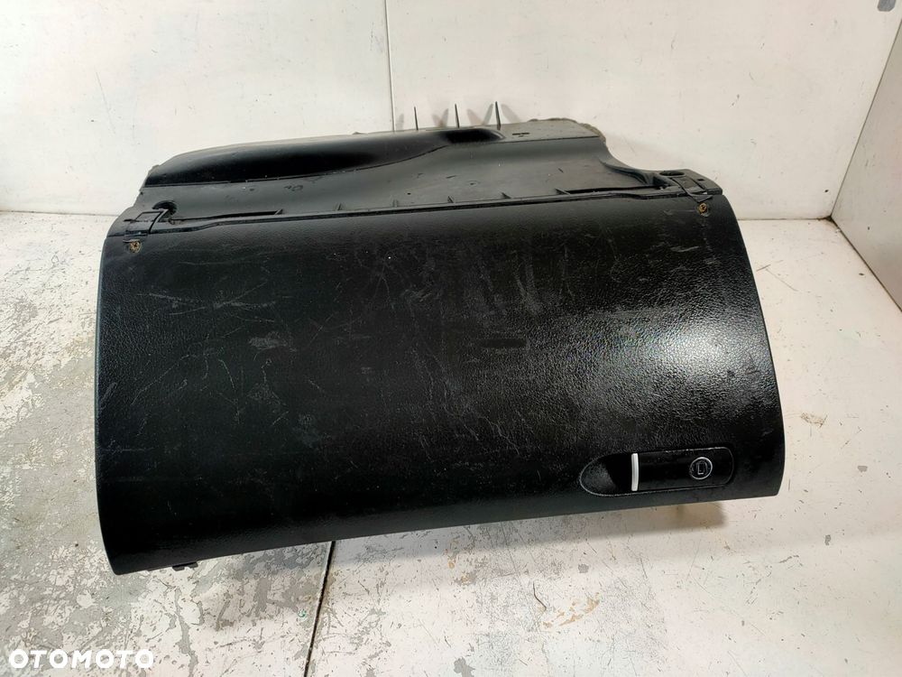 schowek pasażera audi a4 b6 czarny soul - 1