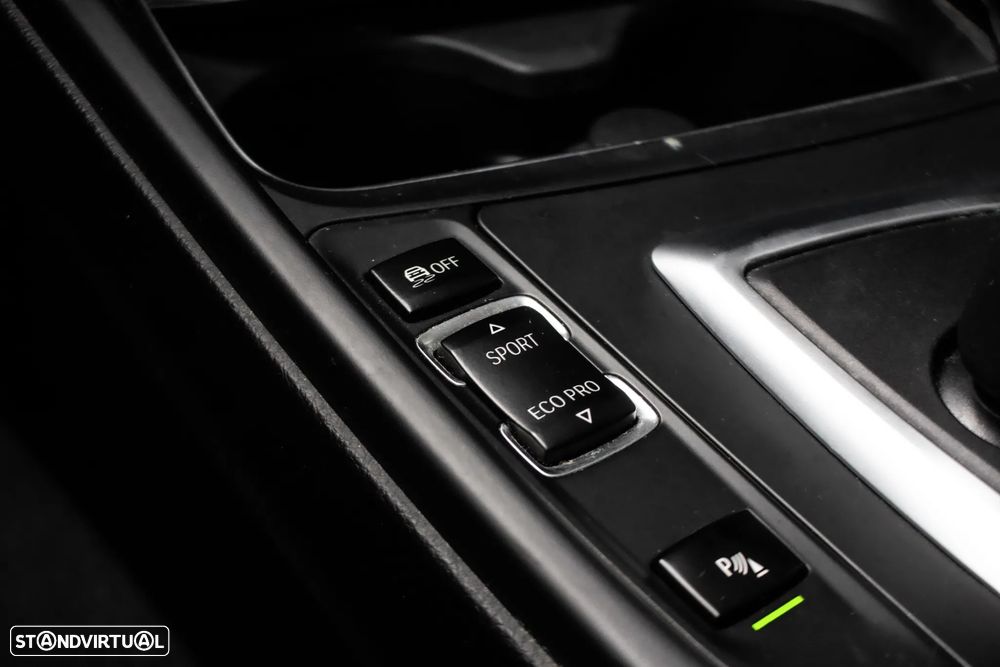 BMW 318 Gran Turismo d Aut. Luxury Line - 17