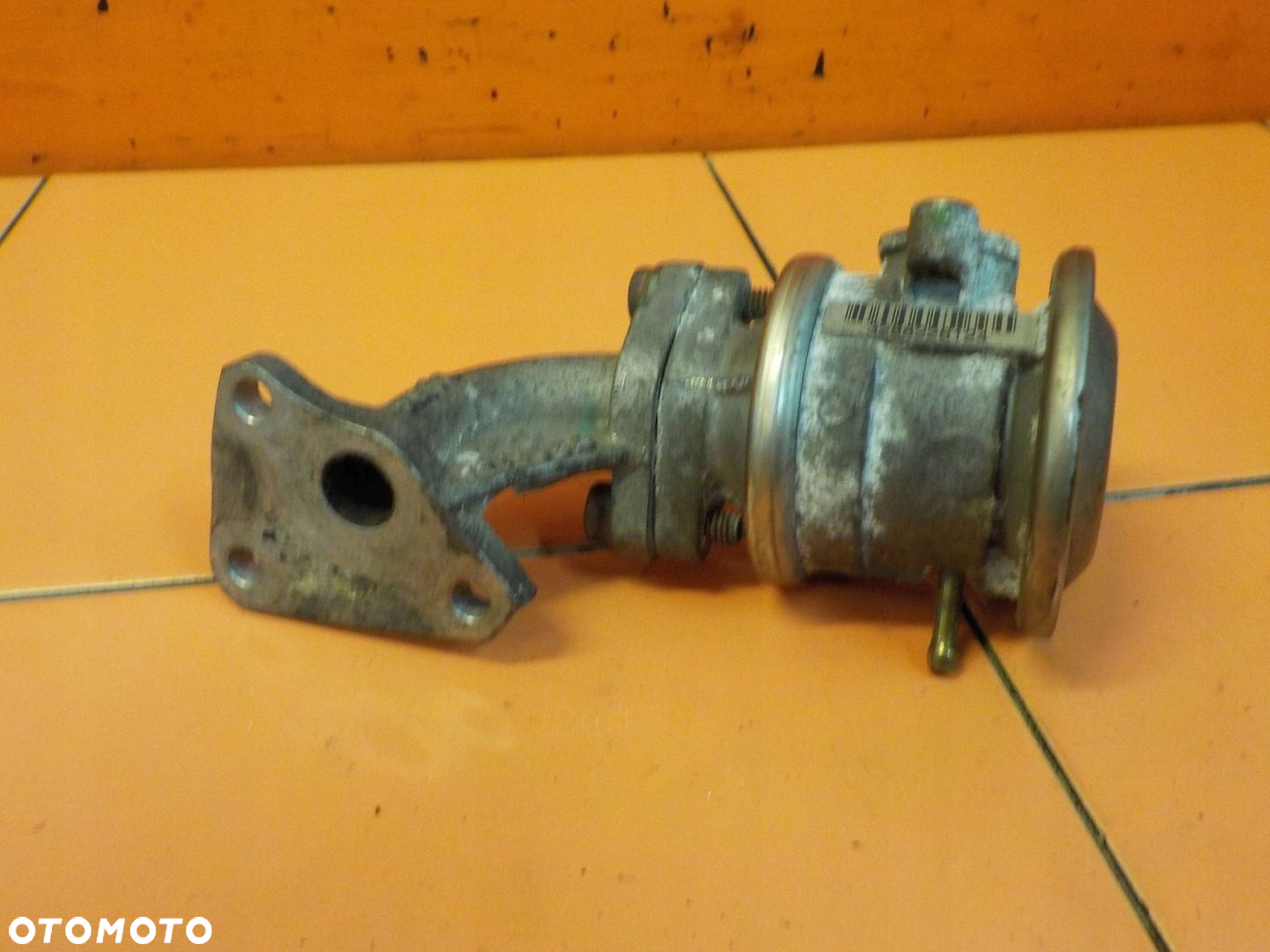 A4 B6 A6 A8 3.0 V6 ASN zawor upustowy 06C131101 - 2