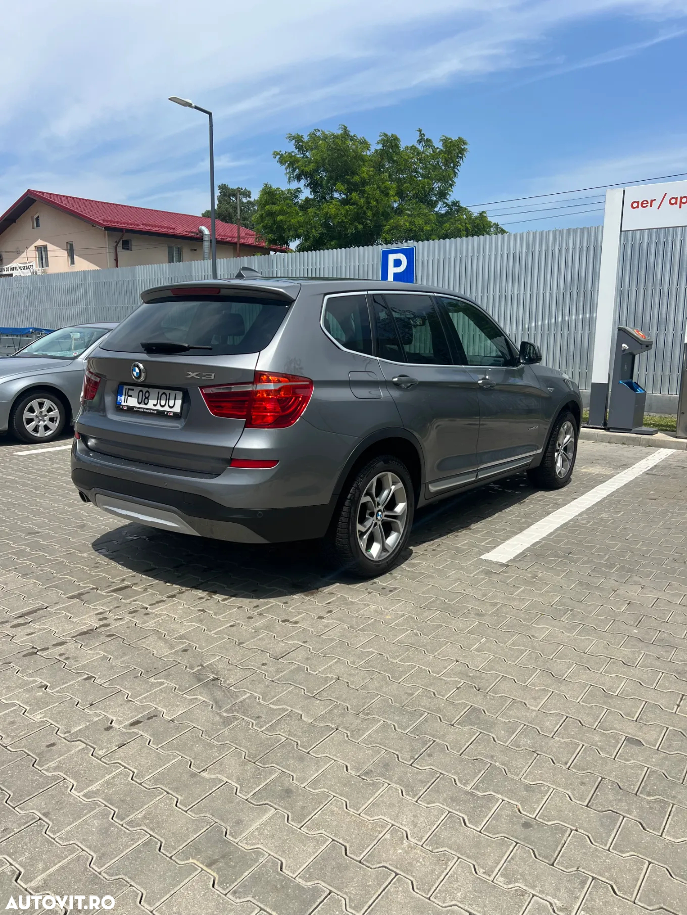 BMW X3 xDrive20d AT Luxury Line - 2