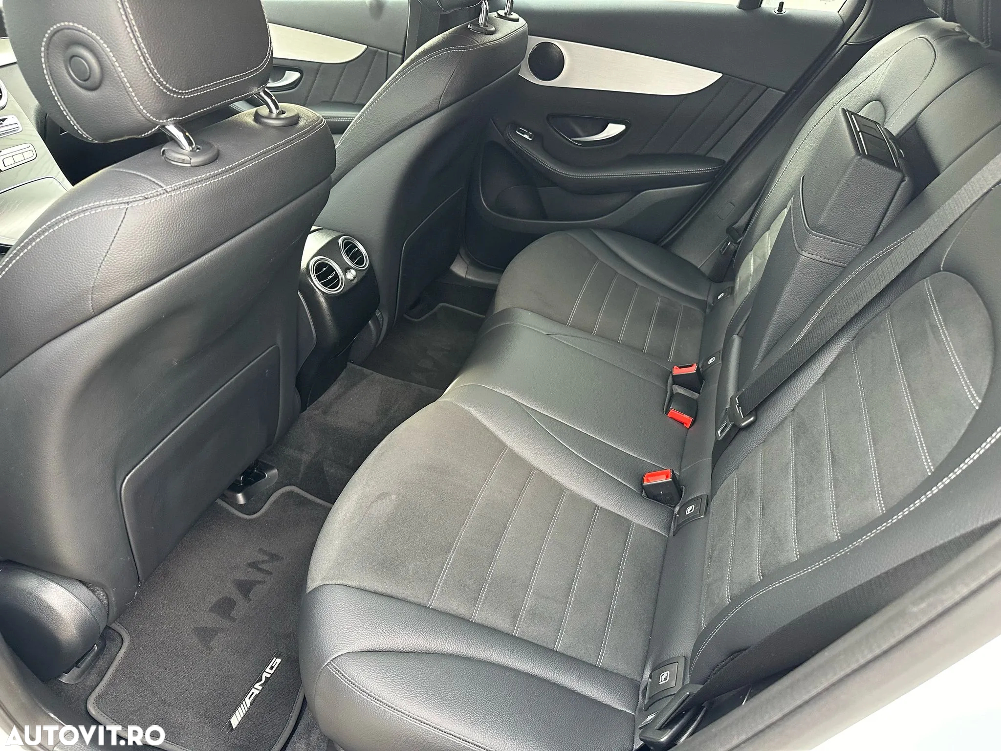 Mercedes-Benz GLC 300 e 4Matic 9G-TRONIC - 21
