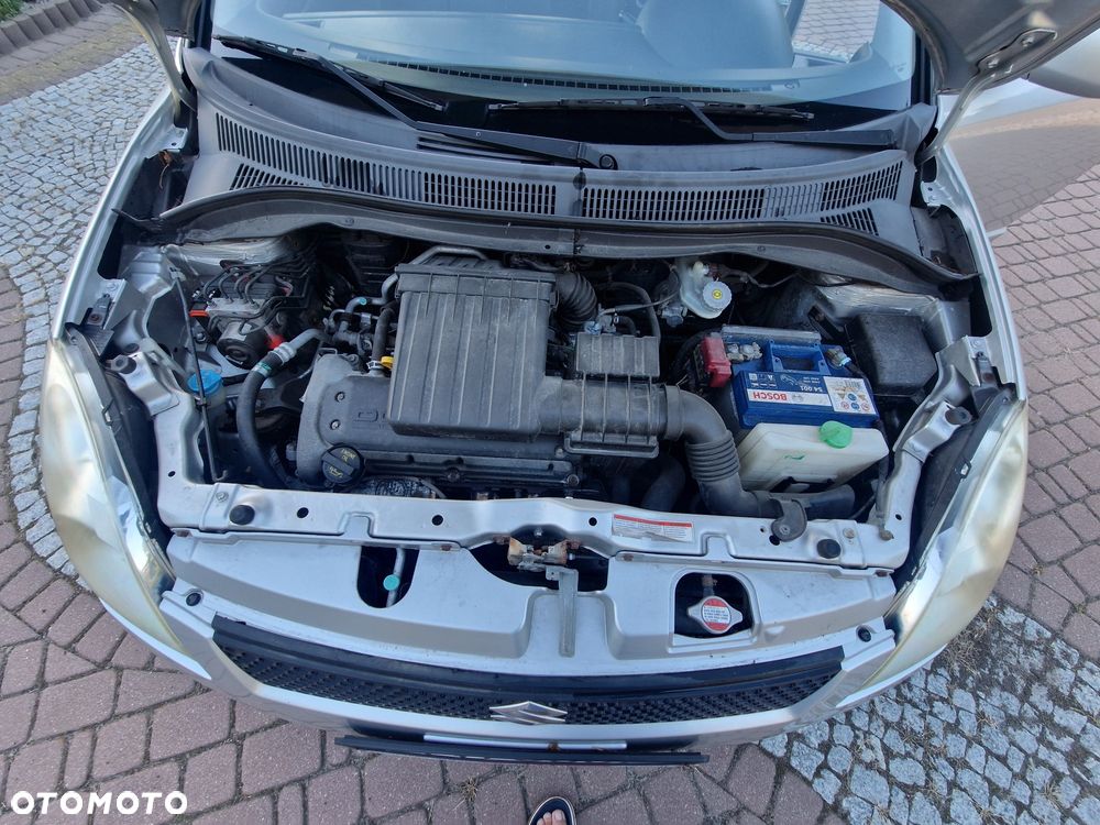 Suzuki Swift - 8