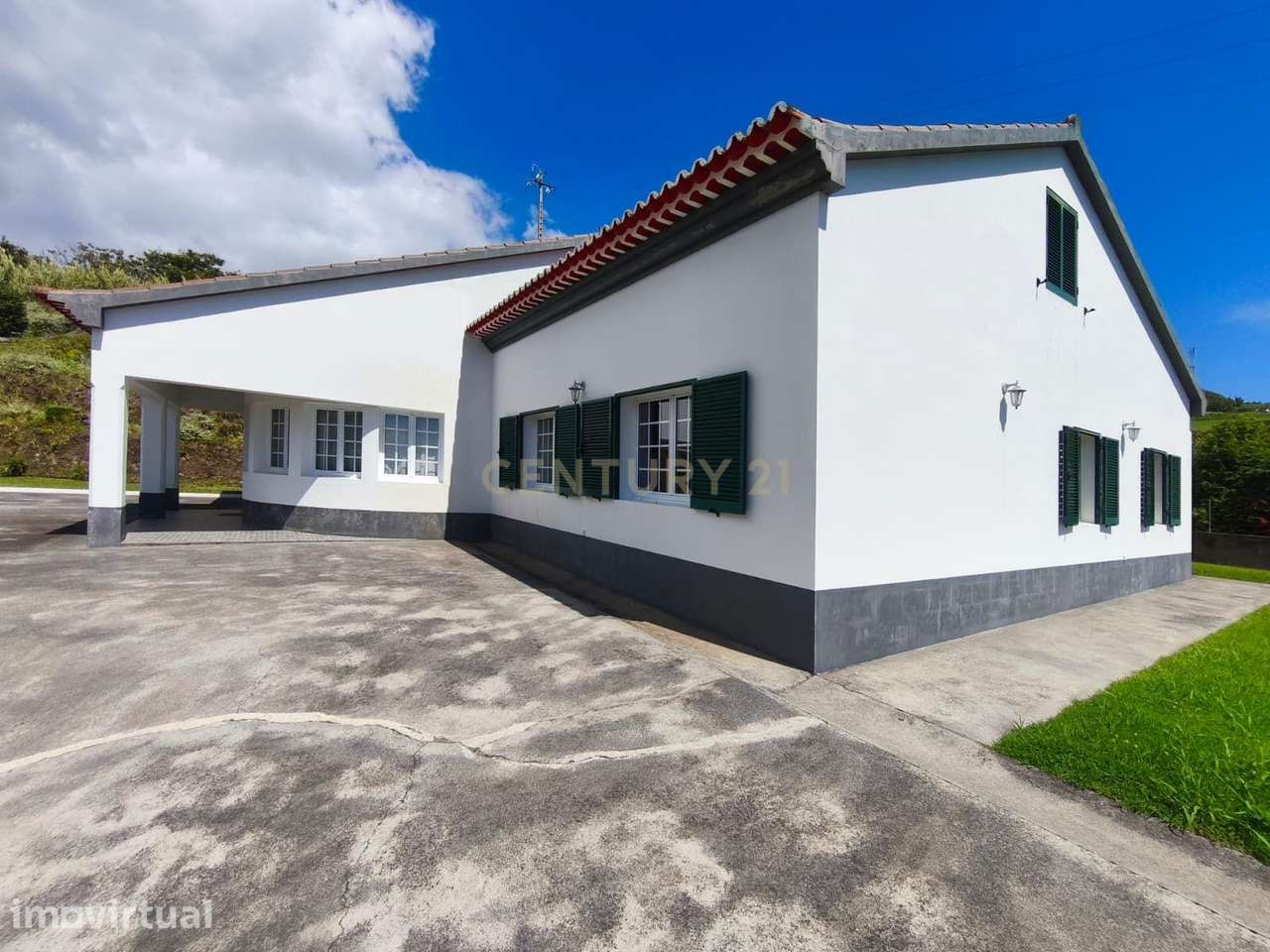 Moradia T3 com vista mar e excelente localização perto de comodidades. - Grande imagem: 5/43