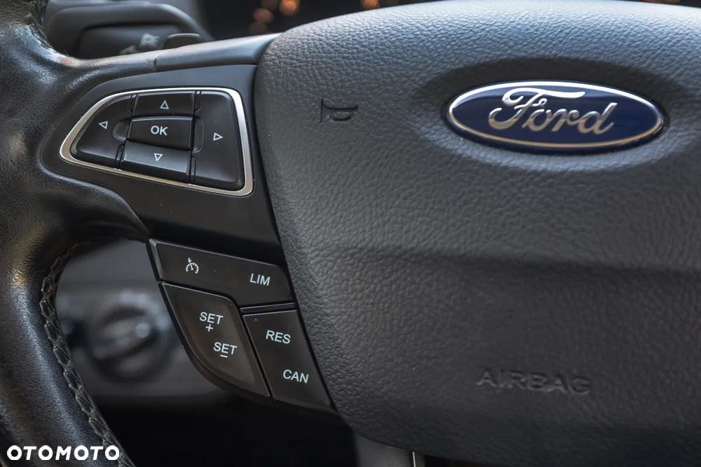 Ford Kuga 2.0 TDCi 4x4 Titanium - 17