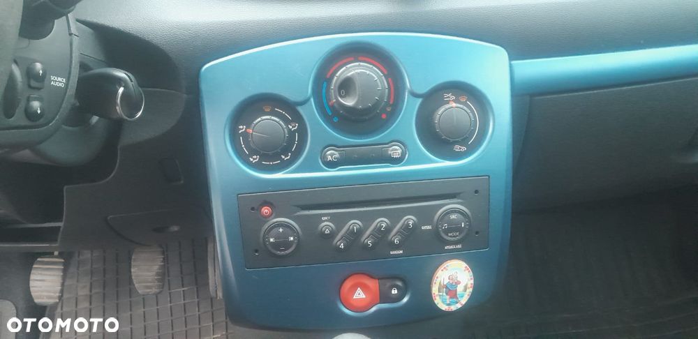 Renault Clio - 15