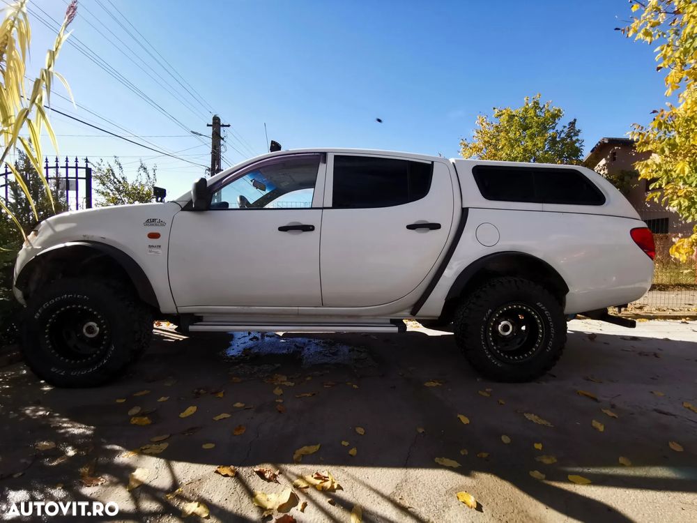Mitsubishi L200 Double Cab 2.5 DI-D M/T Intense A89 - 8