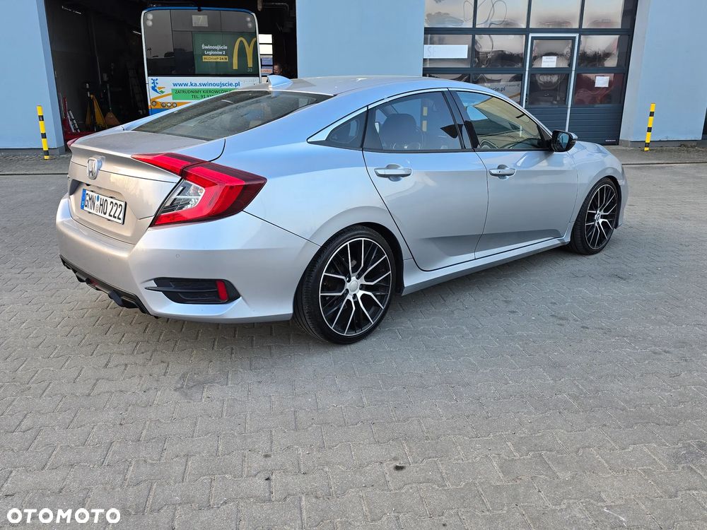 Honda Civic 1.5 i-VTEC Turbo CVT Executive - 8