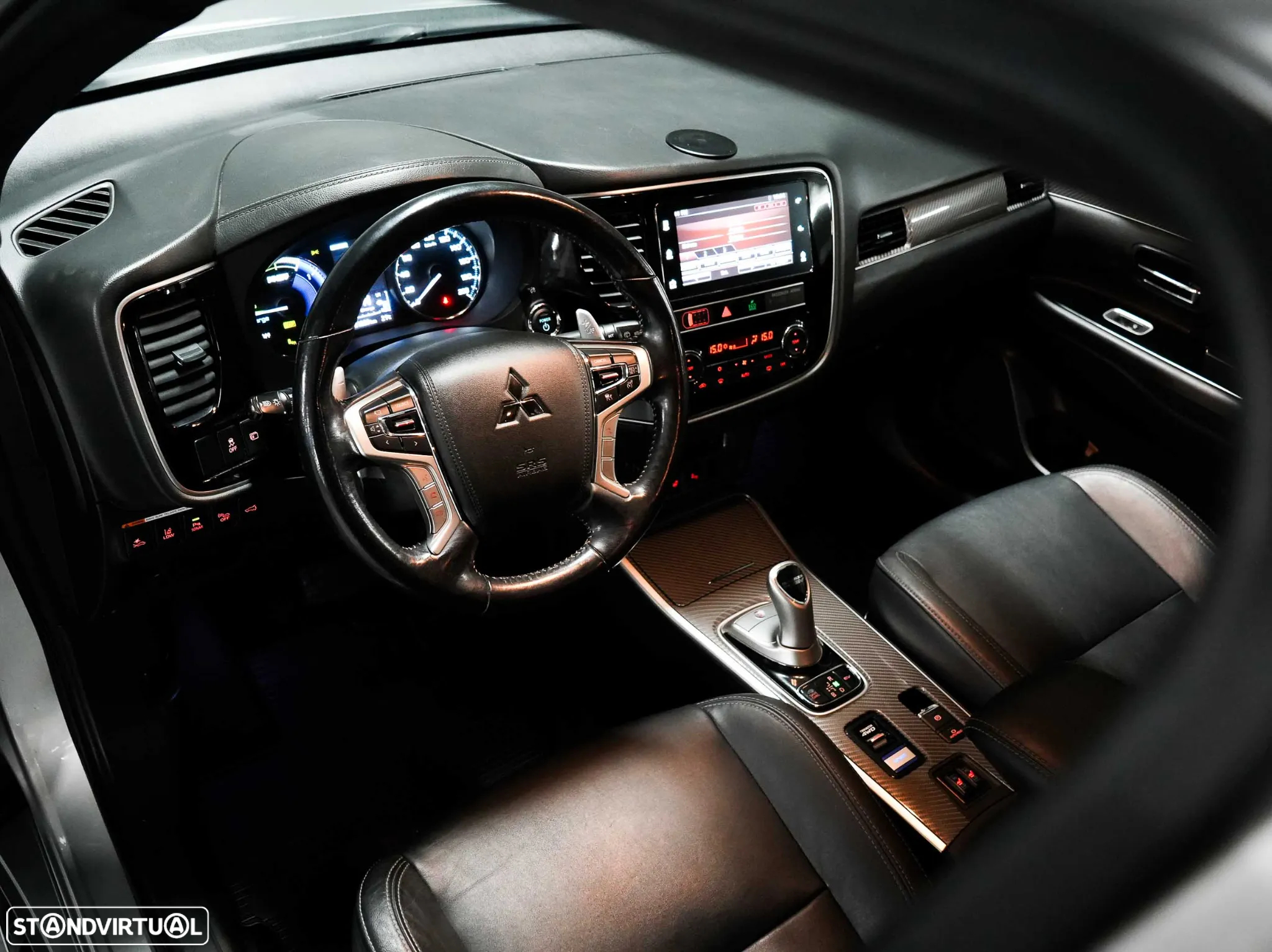 Mitsubishi Outlander 2.4 PHEV Instyle - 27