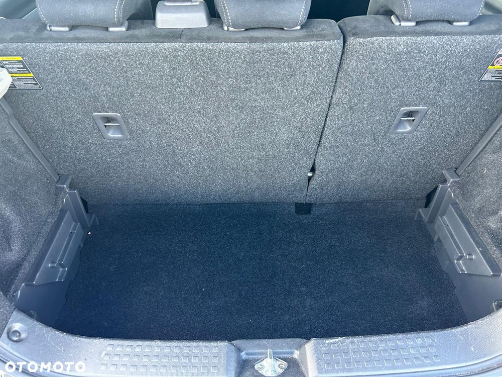 Suzuki Swift 1.3 Limited 25 - 11