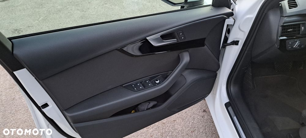 Audi A4 Avant 35 TDI mHEV S tronic - 10