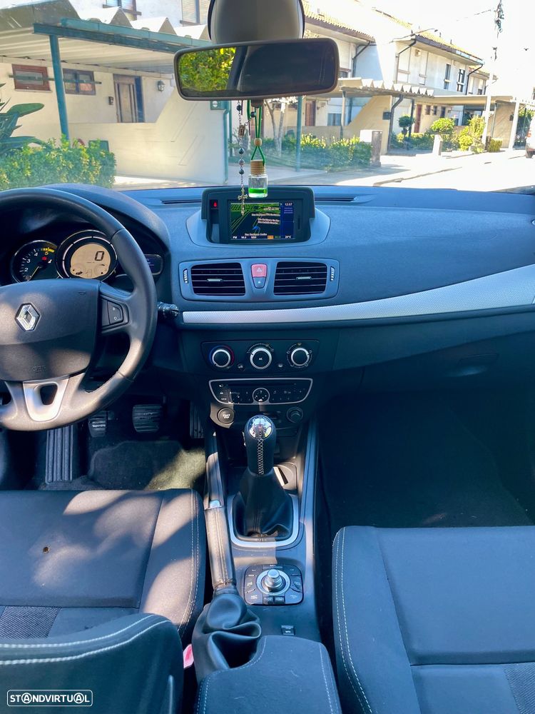 Renault Mégane Coupe - 17
