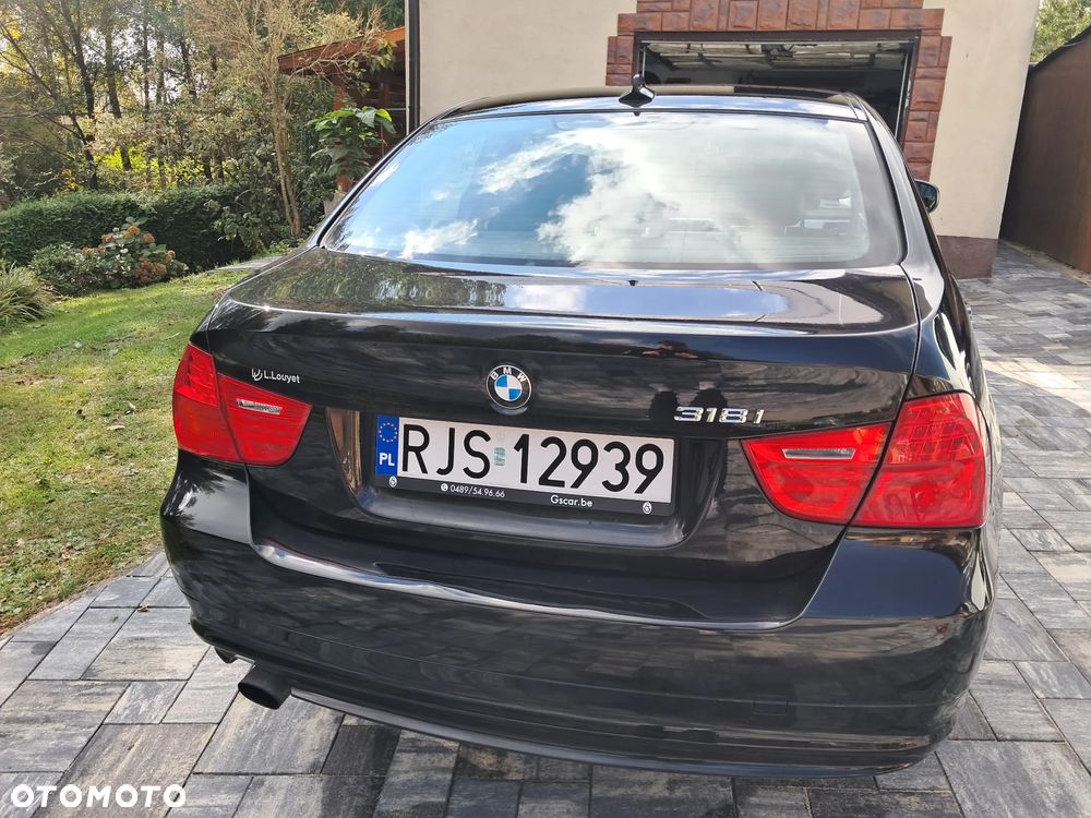 BMW Seria 3 318i - 6