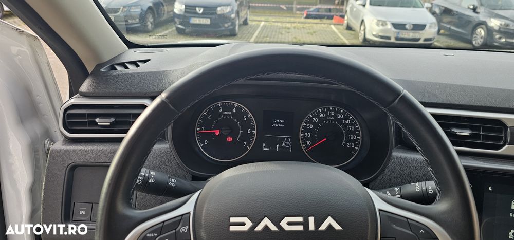 Dacia Duster TCe 90 Essential - 15