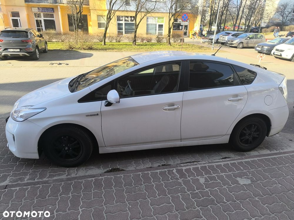 Toyota Prius - 12