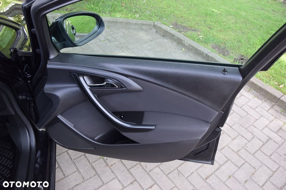 Opel Astra 1.4 ecoFLEX - 21
