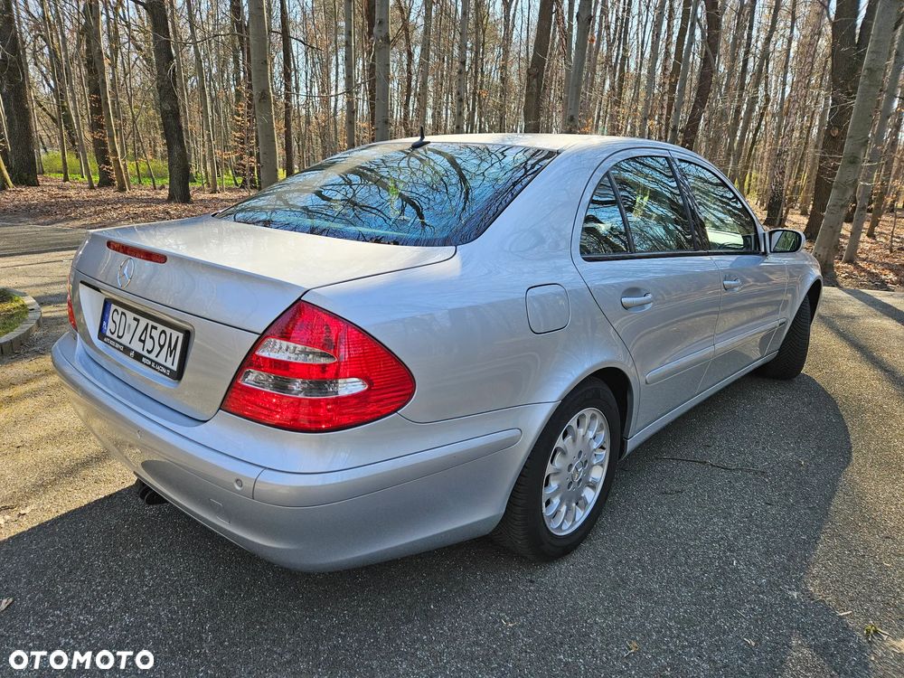 Mercedes-Benz Klasa E 200 Kompressor Classic - 8