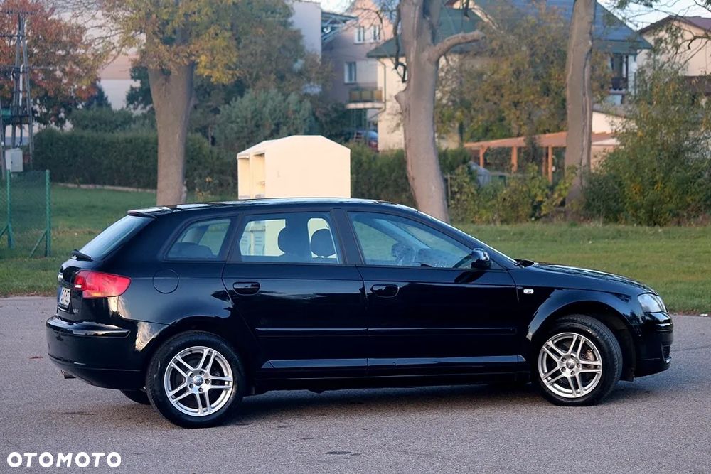 Audi A3 Sportback 1.4 TFSI Attraction - 11