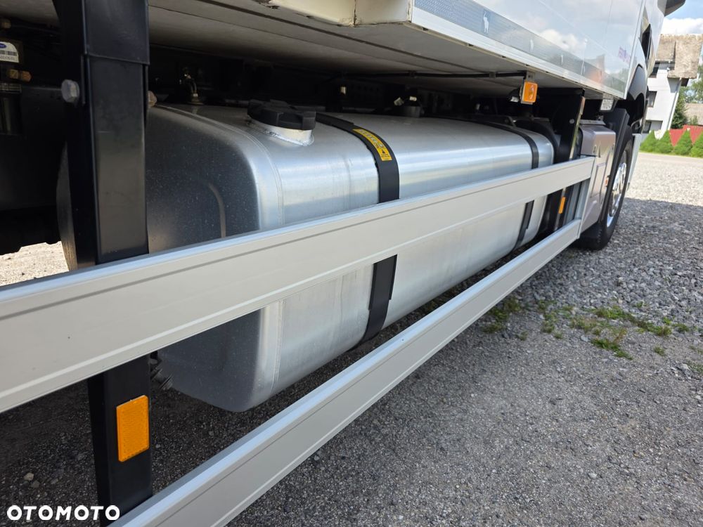 Renault T 440 / CHŁODNIA / SCHMITZ / WINDA / 6×2 /  21 EUROPALET / SYPIALKA / 3 OSIE / 13 LITROWY  SILNIK /  PRZEBIEG 270 TYŚ / ALUSY / AUTOMAT / JAK NOWA / E6 / SPROWADZONA / - 15