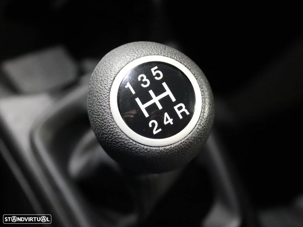 Fiat Punto 1.3 M-Jet Lounge S&S - 21