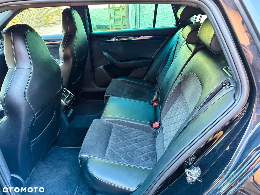 Skoda Superb 2.0 TSI 4x4 Sportline DSG - 8