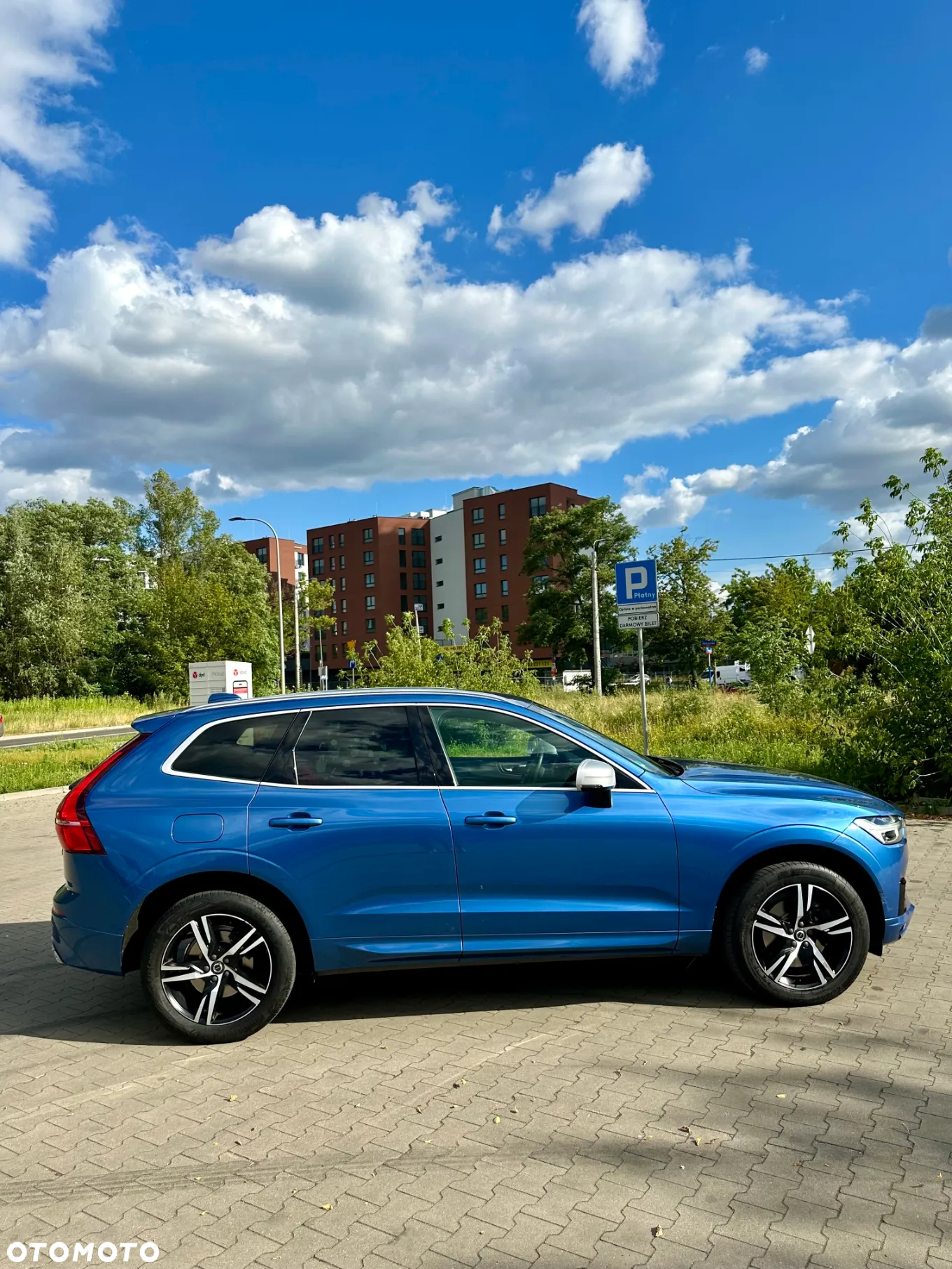 Volvo XC 60 T4 R-Design - 4