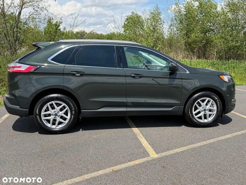 Ford Edge - 10