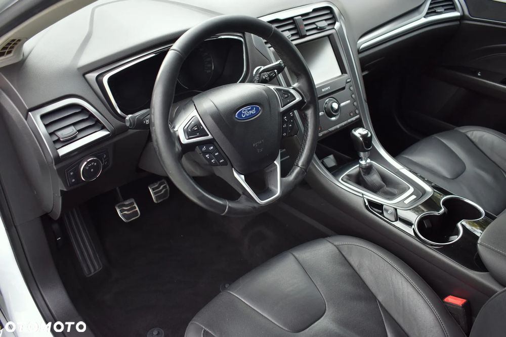 Ford Mondeo 2.0 TDCi Titanium - 24