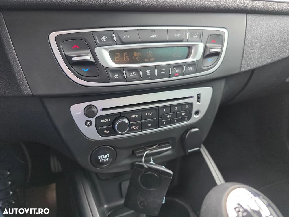 Renault Megane dCi 110 FAP Paris Business - 16