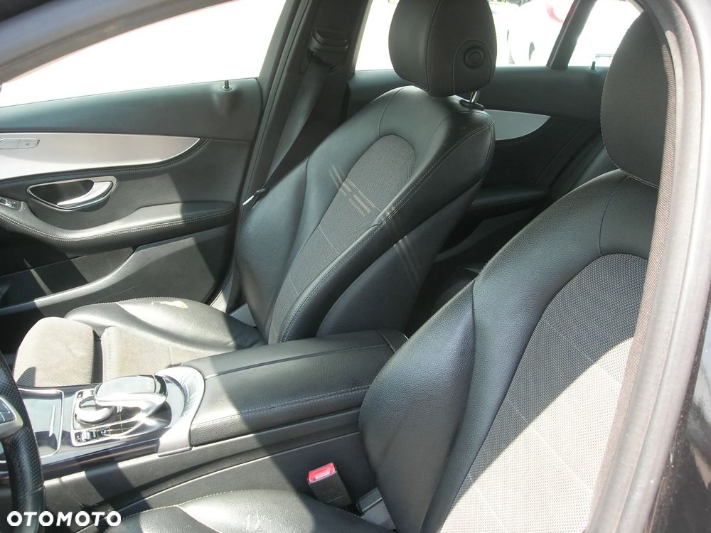 Mercedes-Benz Klasa C 220 CDI DPF (BlueEFFICIENCY) 7G-TRONIC Elegance - 15