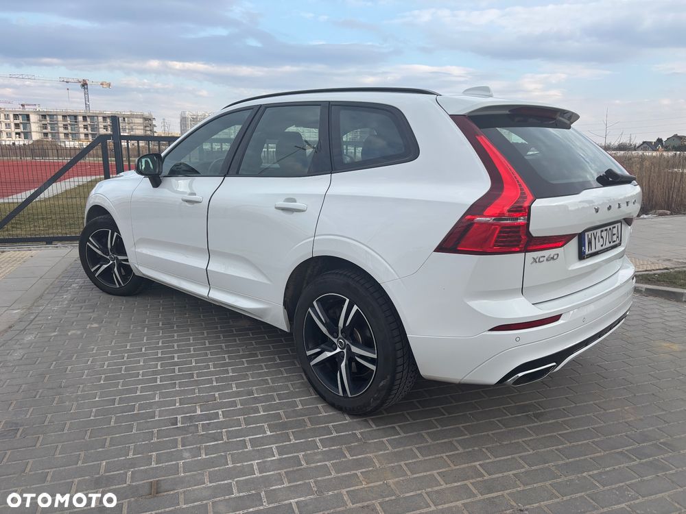 Volvo XC 60 B4 D AWD R-Design - 4