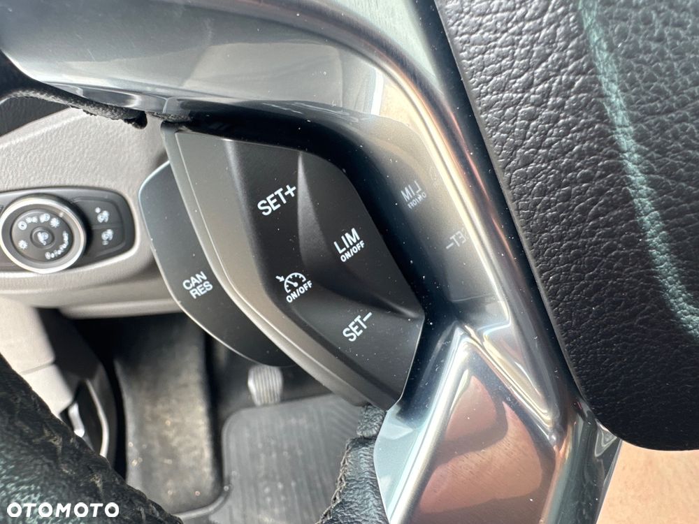 Ford Tourneo Connect 1.5 EcoBlue Titanium - 33