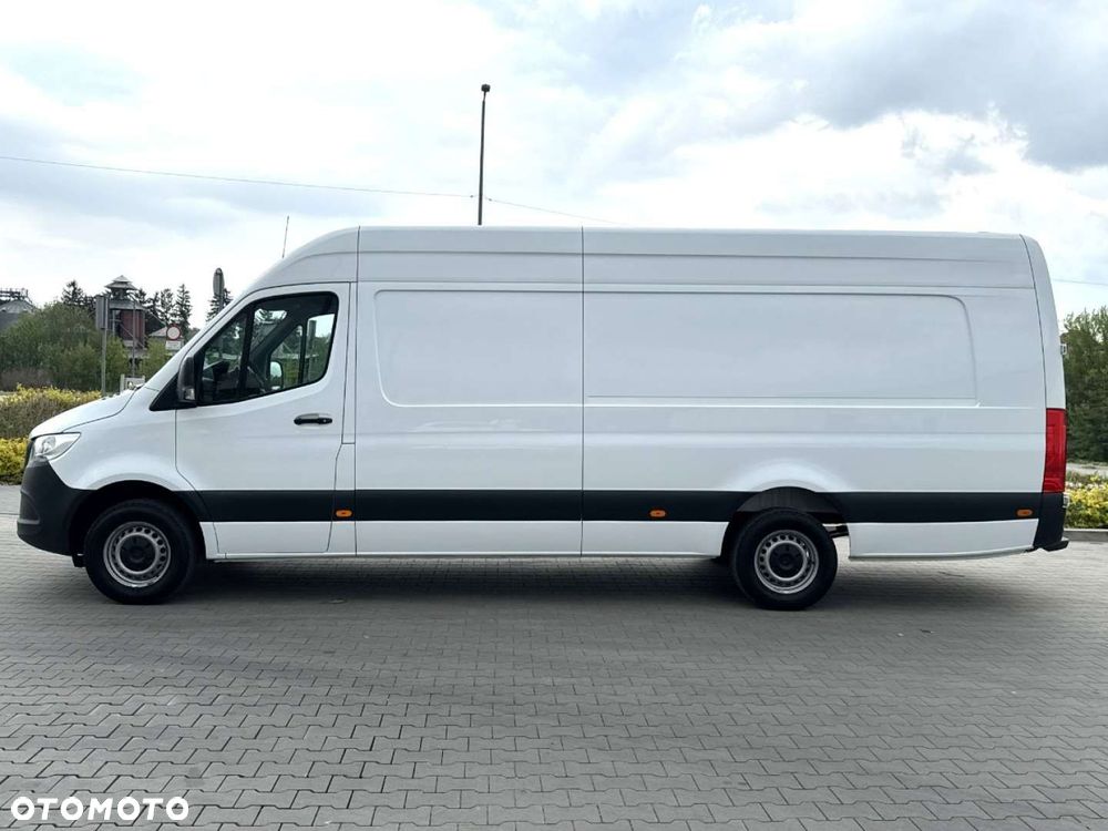 Mercedes-Benz Sprinter - 21