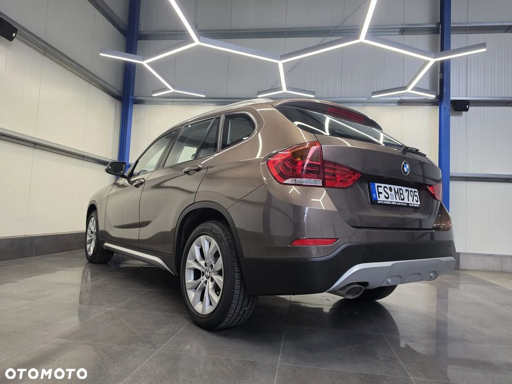 BMW X1 xDrive18d xLine - 15