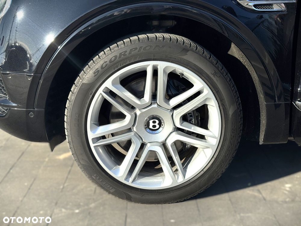 Bentley Bentayga - 18