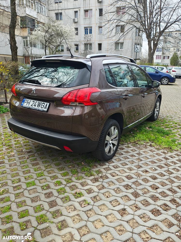 Peugeot 2008 1.2 VTi Allure - 5