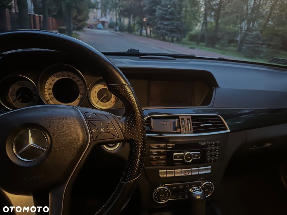 Mercedes-Benz Klasa C 180 BlueEFFICIENCY 7G-TRONIC - 5