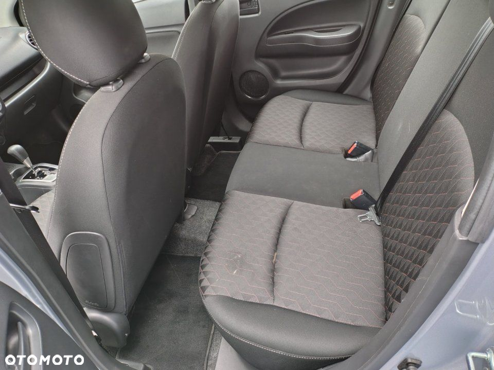 Mitsubishi Space Star - 10