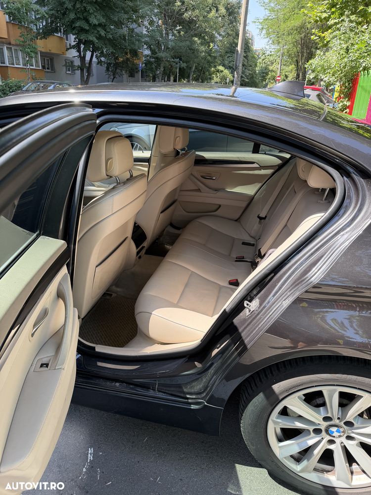 BMW Seria 5 520d - 10