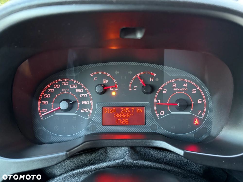 Fiat Fiorino Kombi 8V SX - 20