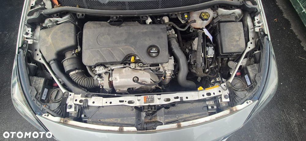 Opel Astra 1.6 CDTI Dynamic - 9