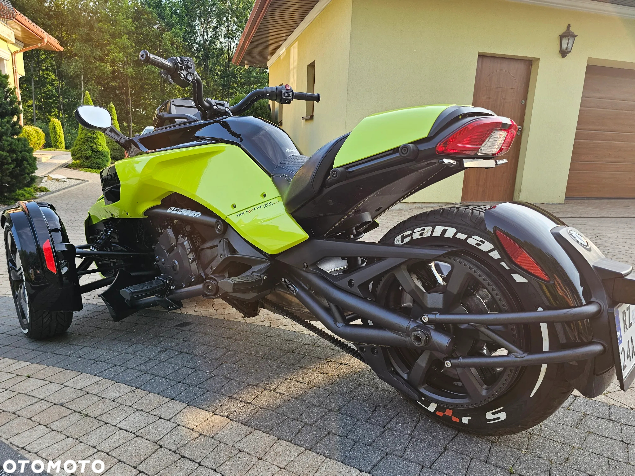 Can-Am Spyder - 9