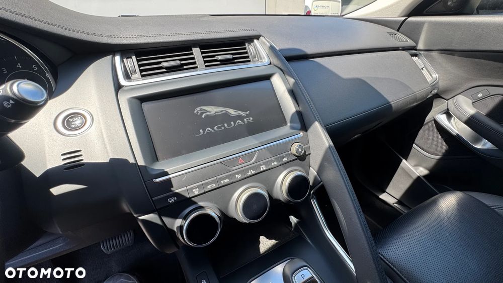 Jaguar E-Pace 2.0 i4P AWD S - 11
