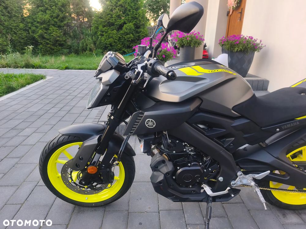 Yamaha MT - 20