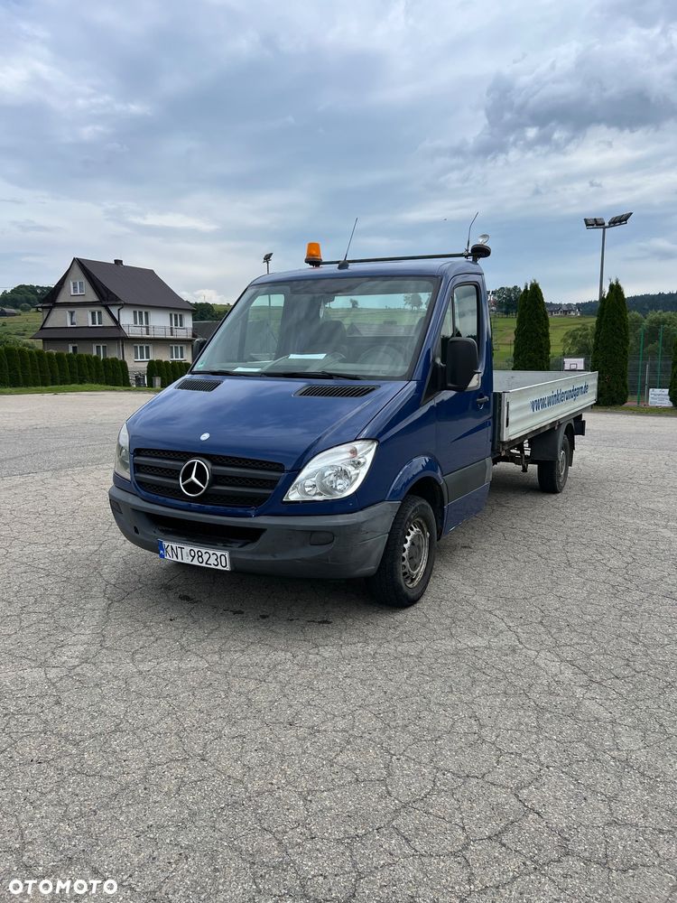 Mercedes-Benz Sprinter - 2