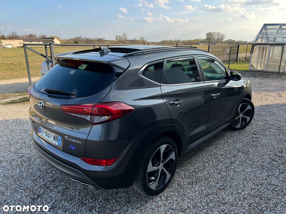 Hyundai Tucson 2.0 CRDI BlueDrive Style 2WD - 11