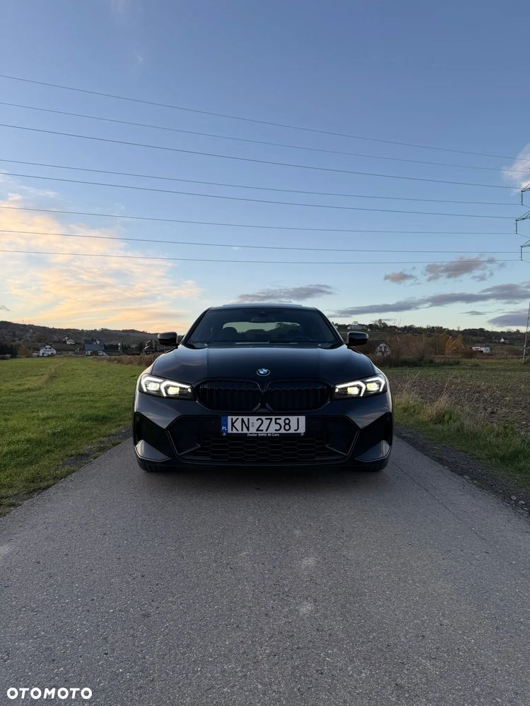 BMW Seria 3 330i xDrive M Sport - 22