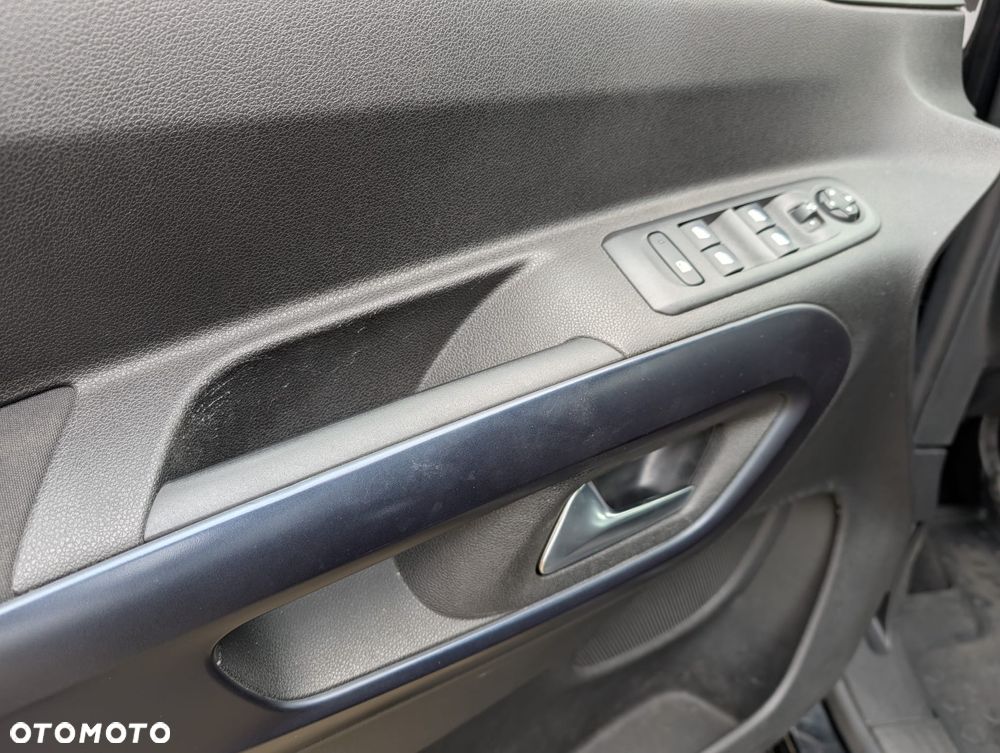 Peugeot Rifter 1.2 PureTech GT Line S&S - 13