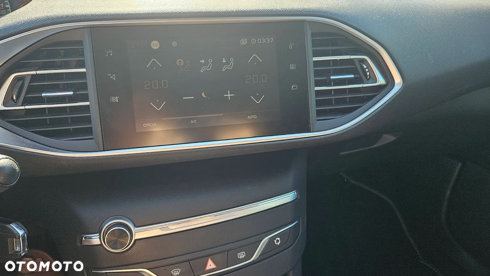 Peugeot 308 1.2 PureTech GPF Allure S&S - 2