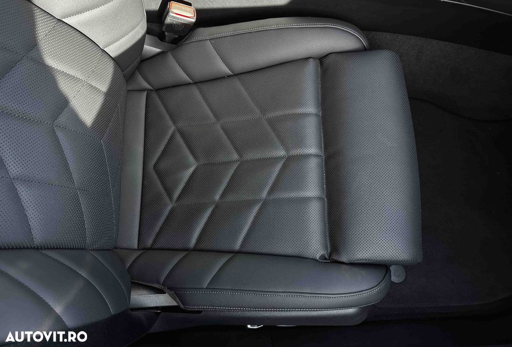 BMW Seria 5 520i Aut. - 26